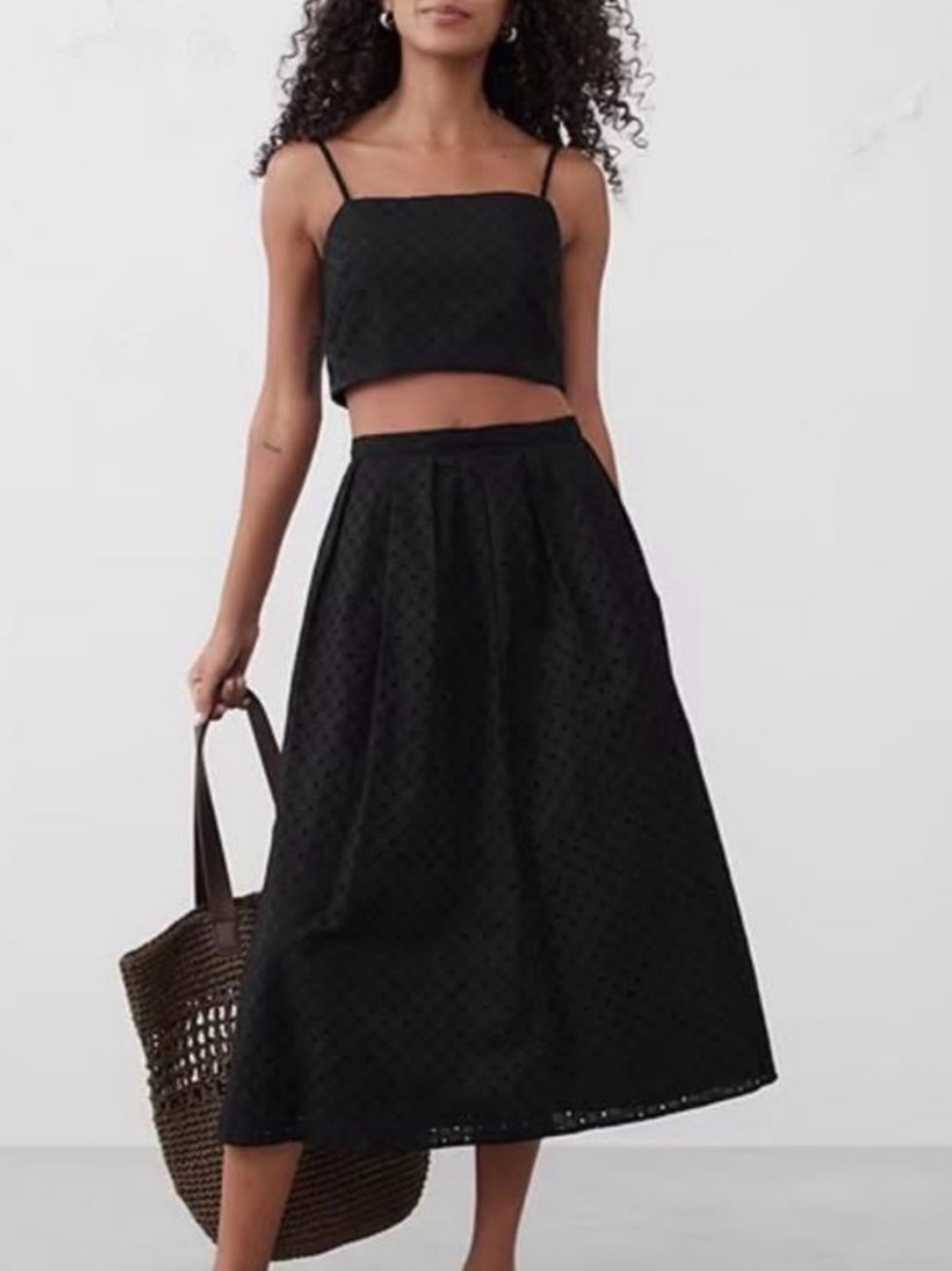 NWT, Banana Republic Black Cotton Pleated  Eyelet Midi Skirt w/ Pockets, Size 12